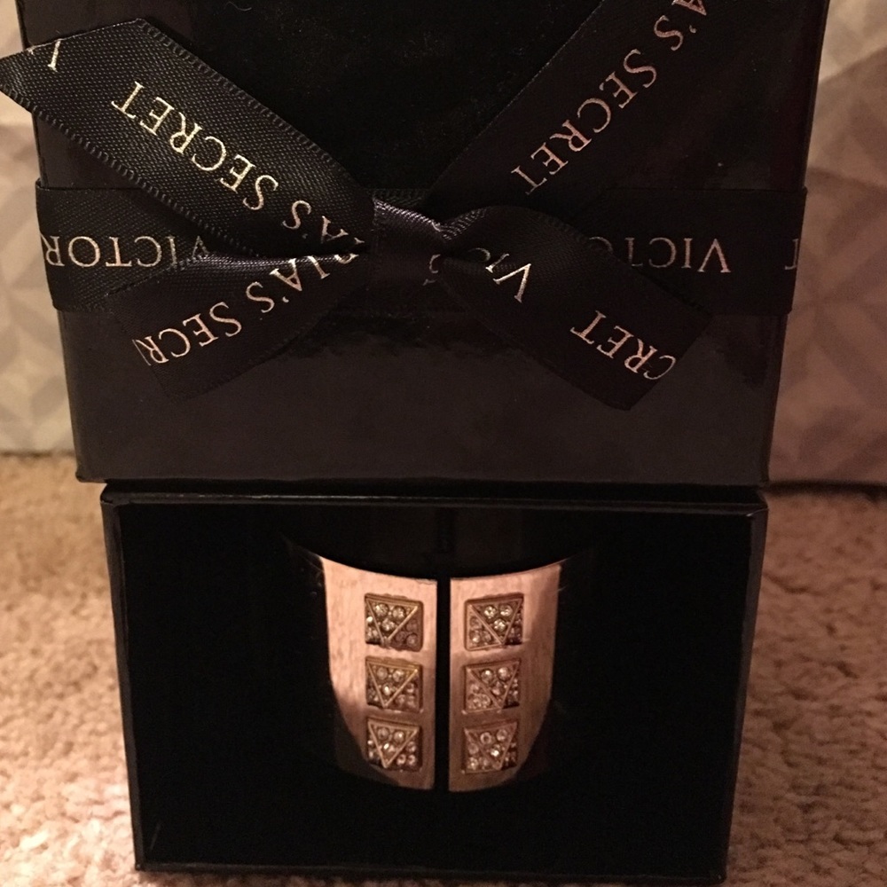 Victoria's Secret cuff