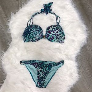 Victoria's Secret bombshell add 2 cups swim