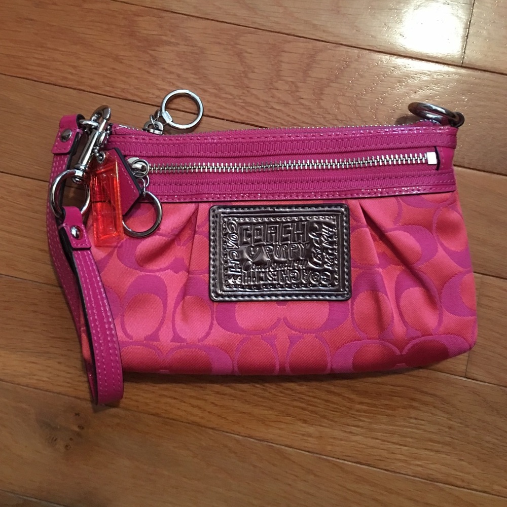 Poppy Wristlet