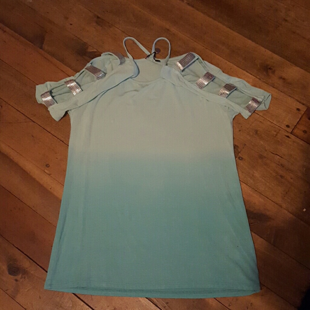 Sold**Bke shoulder cut out