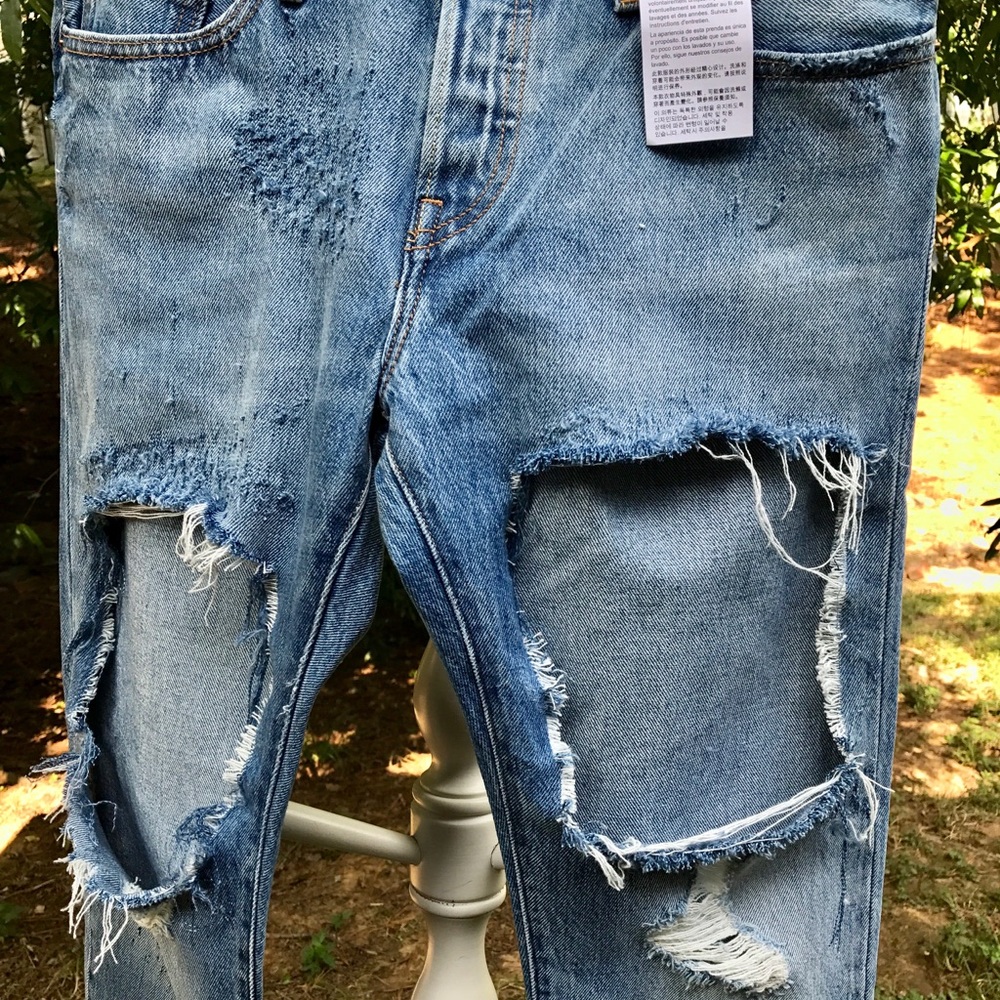 Levi's Super Ripped Boyfriend Jeans ✔️NWT ✔️26 - Picture 3 of 8