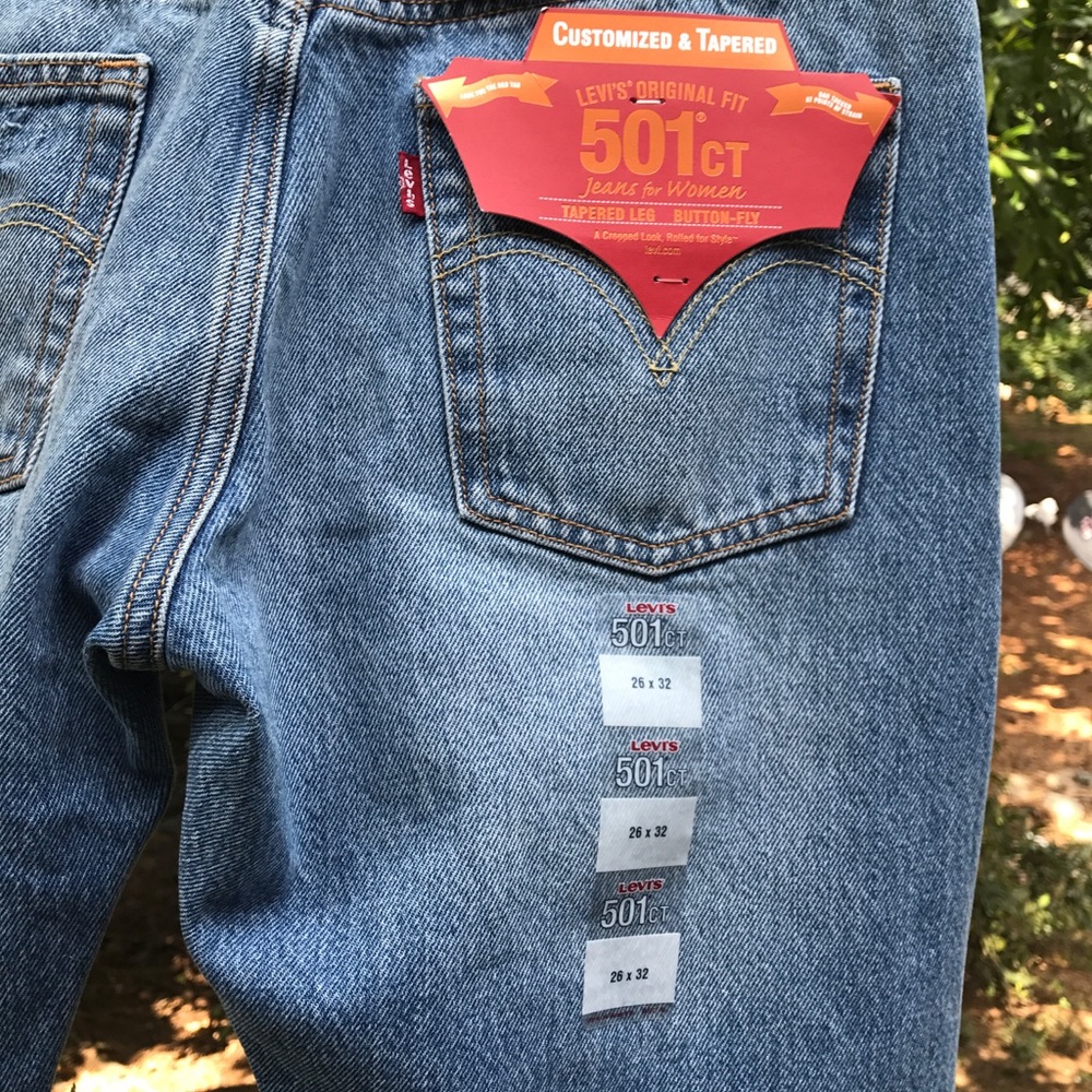 Levi's Super Ripped Boyfriend Jeans ✔️NWT ✔️26 - Picture 7 of 8