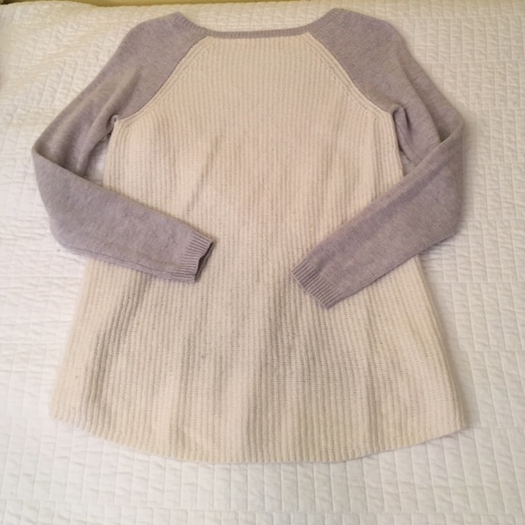 Classic Winter Sweater - Picture 3 of 3