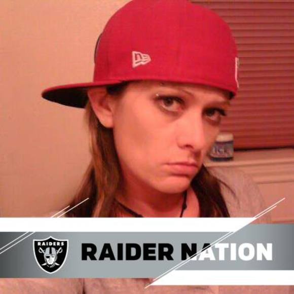 Meet your Posher, Amanda - Picture 1 of 1