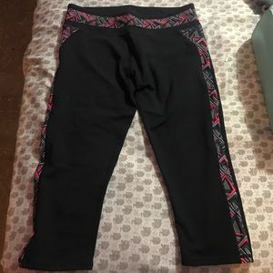 Fabletics cropped leggings