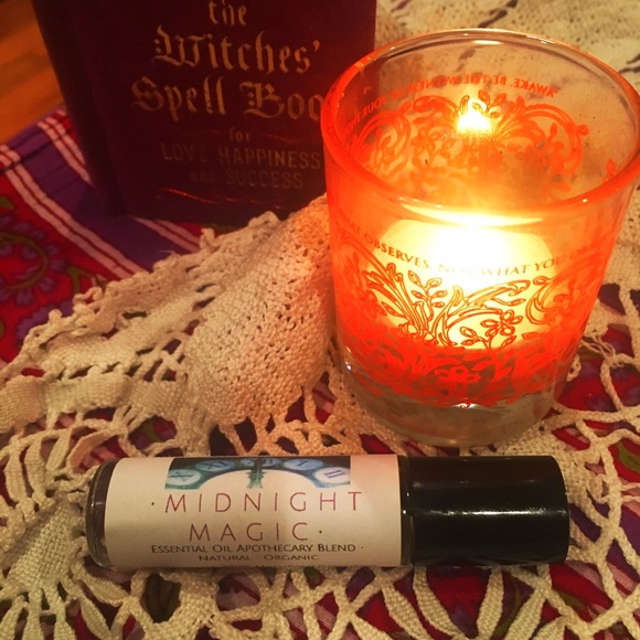 🔮MIDNIGHT MAGIC Essential Oil Apothecary Roll-On - Picture 5 of 7