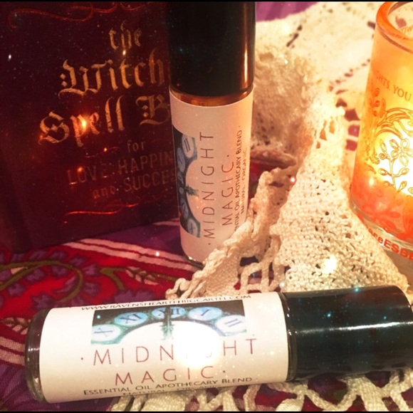 🔮MIDNIGHT MAGIC Essential Oil Apothecary Roll-On - Picture 4 of 7