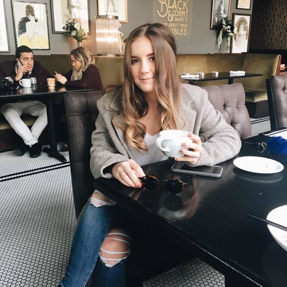 Meet your Posher, Sara - Picture 1 of 1