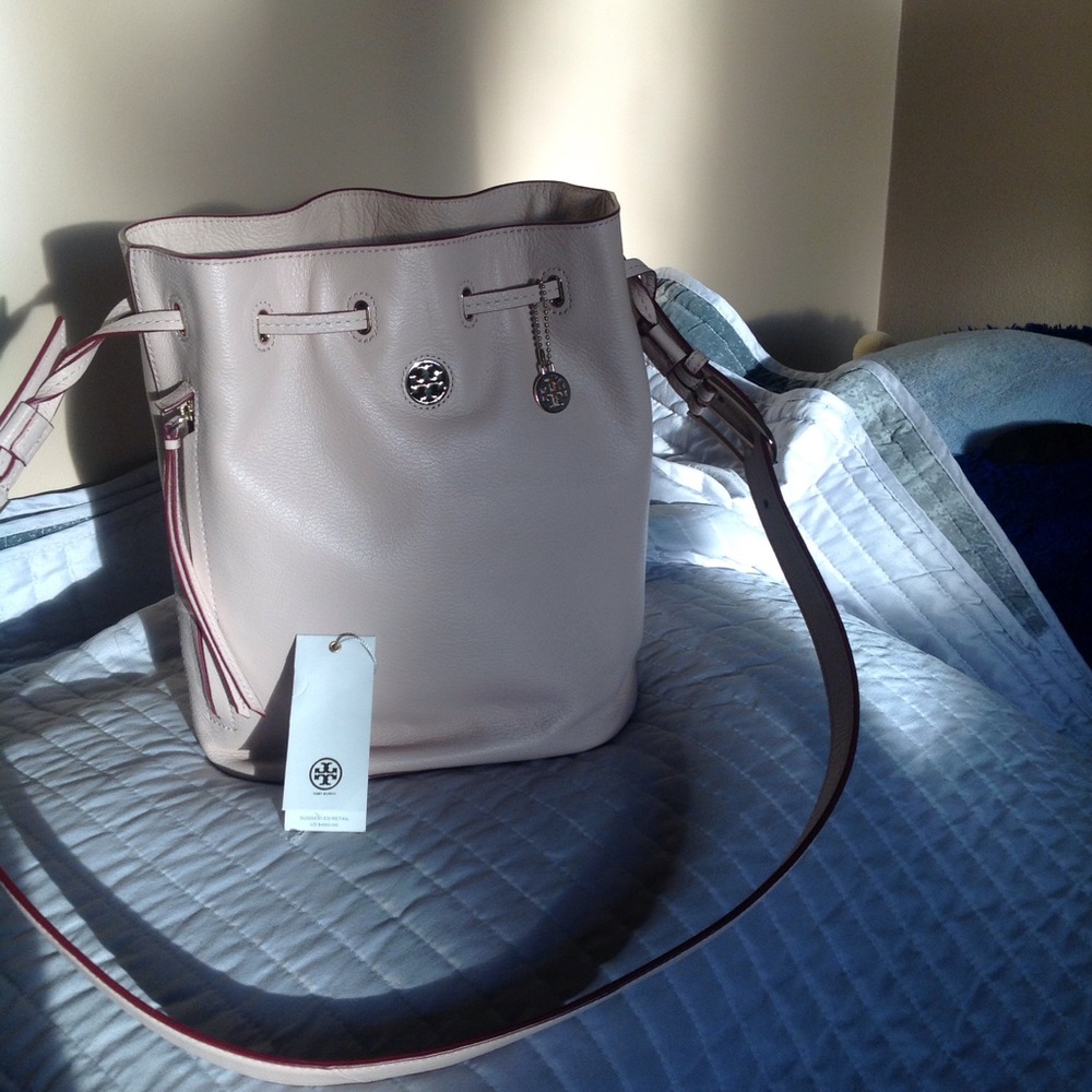Authentic Tory Burch leather bucket cross body bag