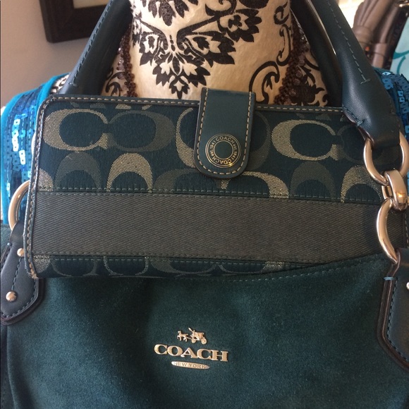 Suede Coach Collete Bag & Wallet - Picture 2 of 7