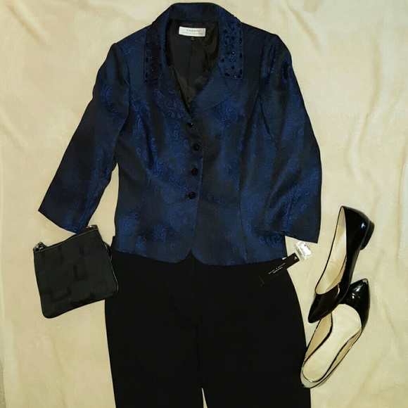 Tahari 2 peice suit - Picture 4 of 4