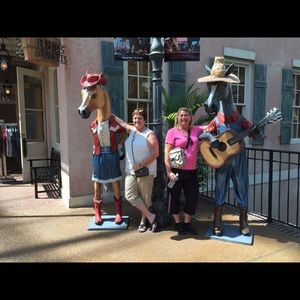 Meet your Posher, Lisa