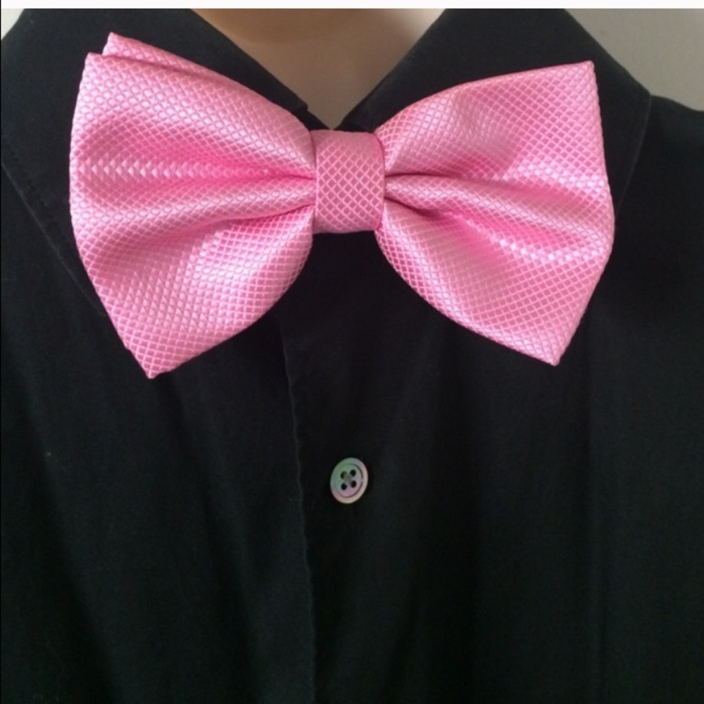 Fun pink bow tie!!!