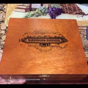 Wood cigar box
