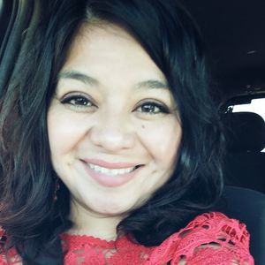 Meet your Posher, Leticia