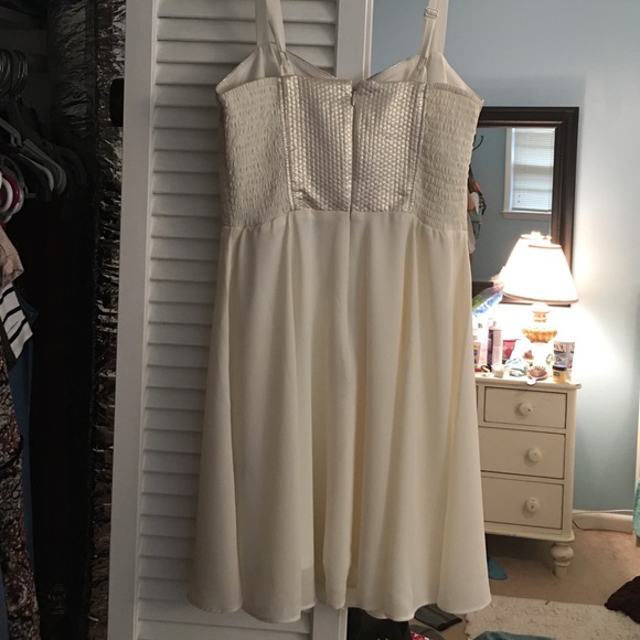 Brand New Express Dress - Picture 2 of 2
