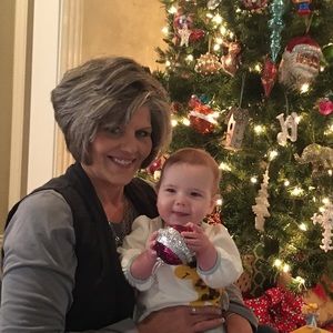 Meet your Posher, Connie