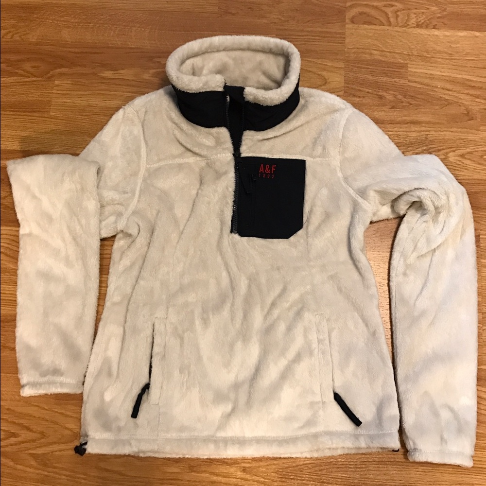 Fleece pull over quarter zip