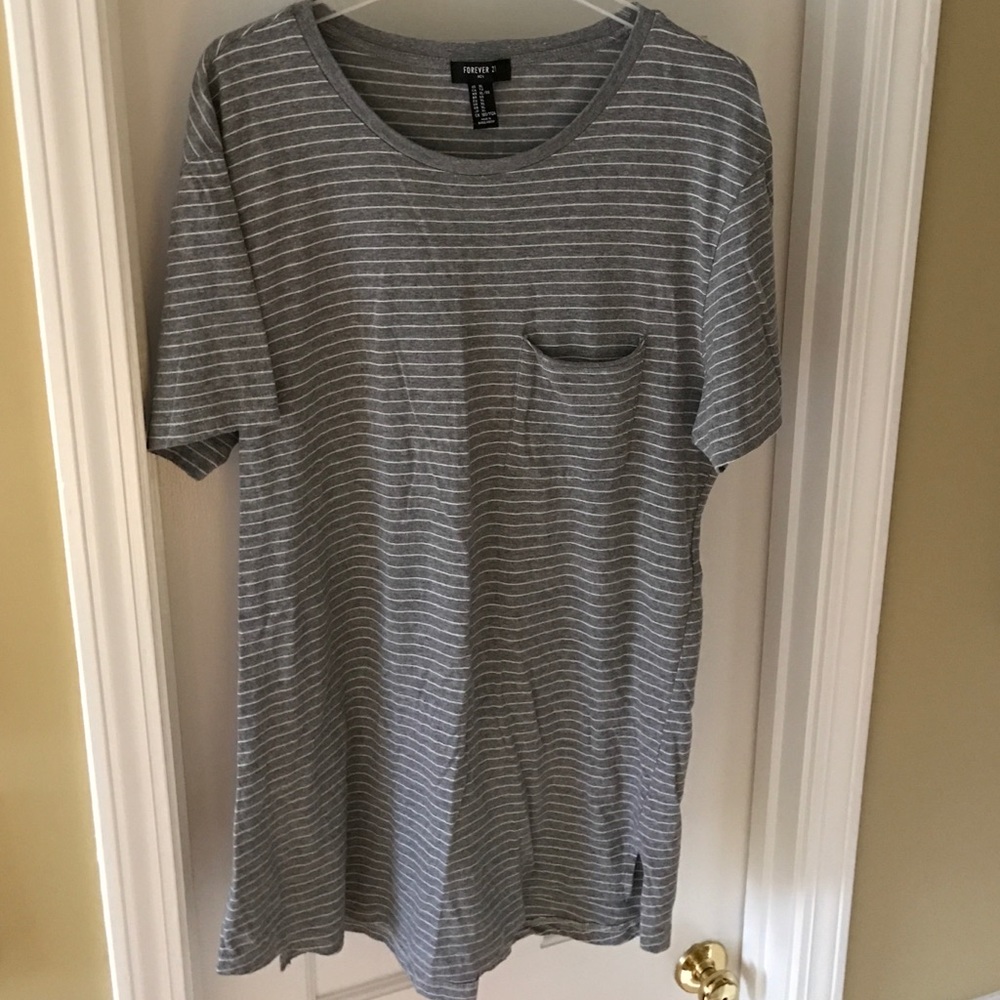 Forever 21 men's T-shirt size XL