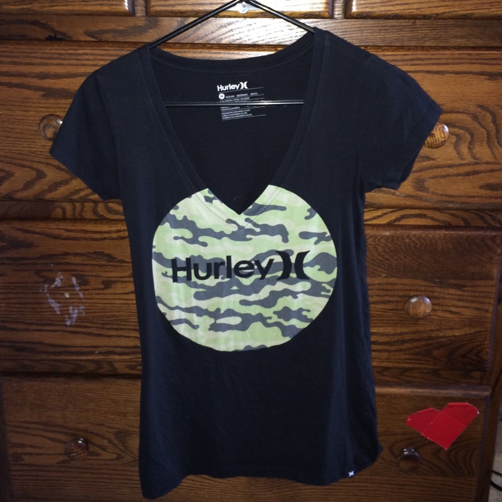 Black Hurley tshirt