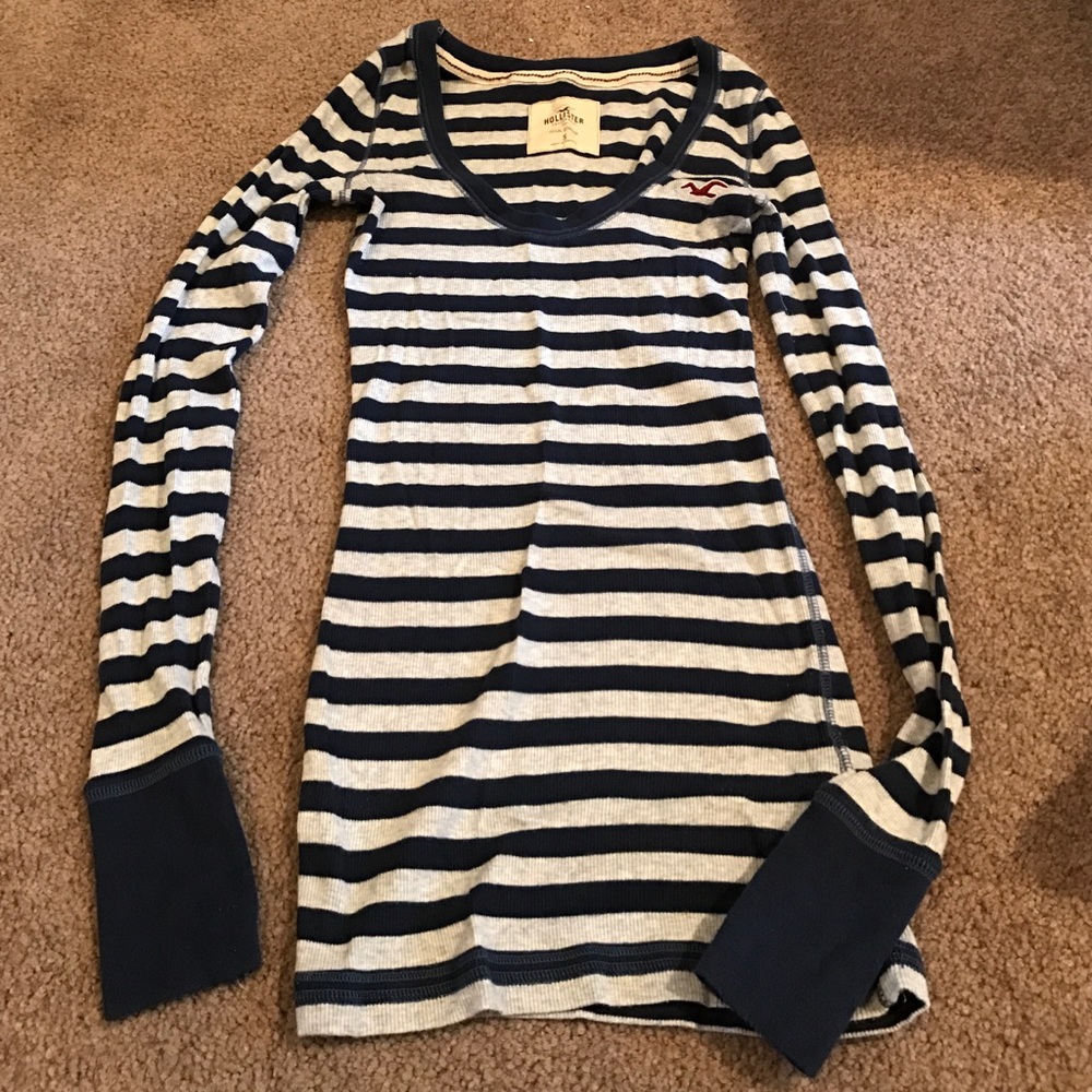 Hollister Long Sleeve T