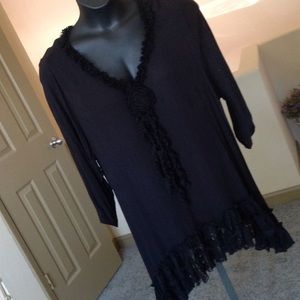 Black Tunic generous size XL, up to Plus size