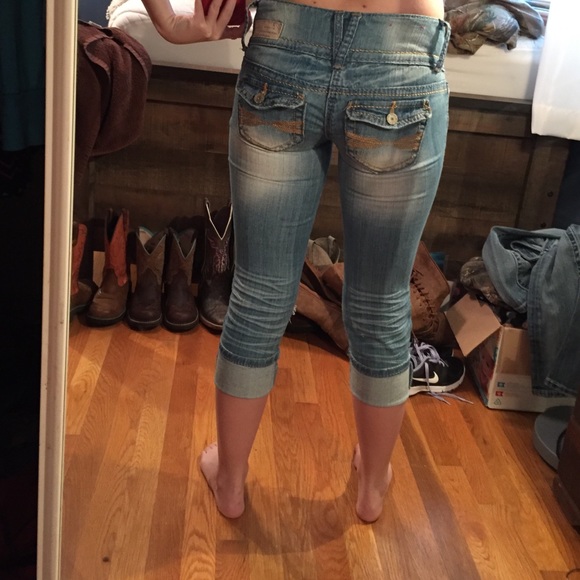 Distressed capris - Picture 2 of 3