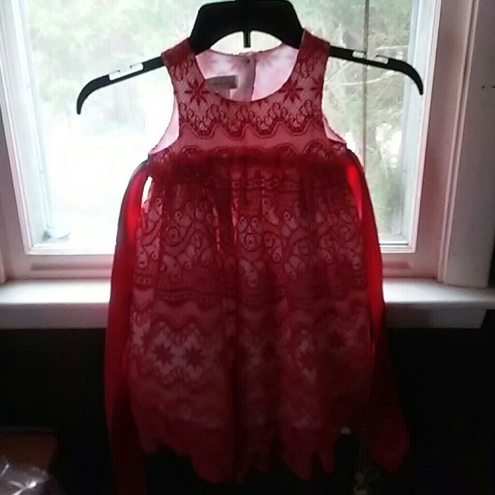 Red Pippa & Juliel dress