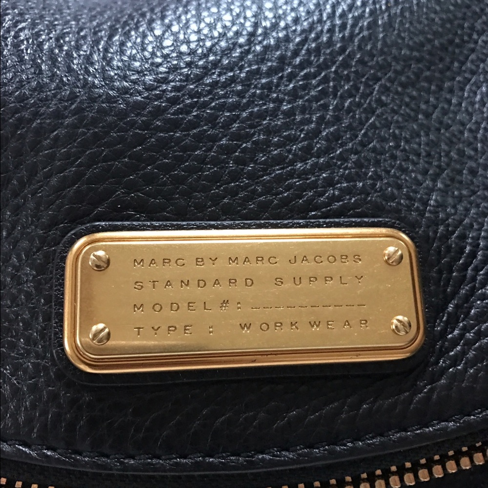 ⭕️SOLD⭕️Marc Jacobs cross body bag - Picture 2 of 4