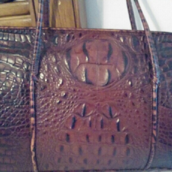 Handbag - Picture 3 of 4