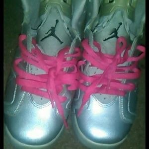 Jordan retro 6s Valentine's