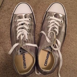 Silver converse