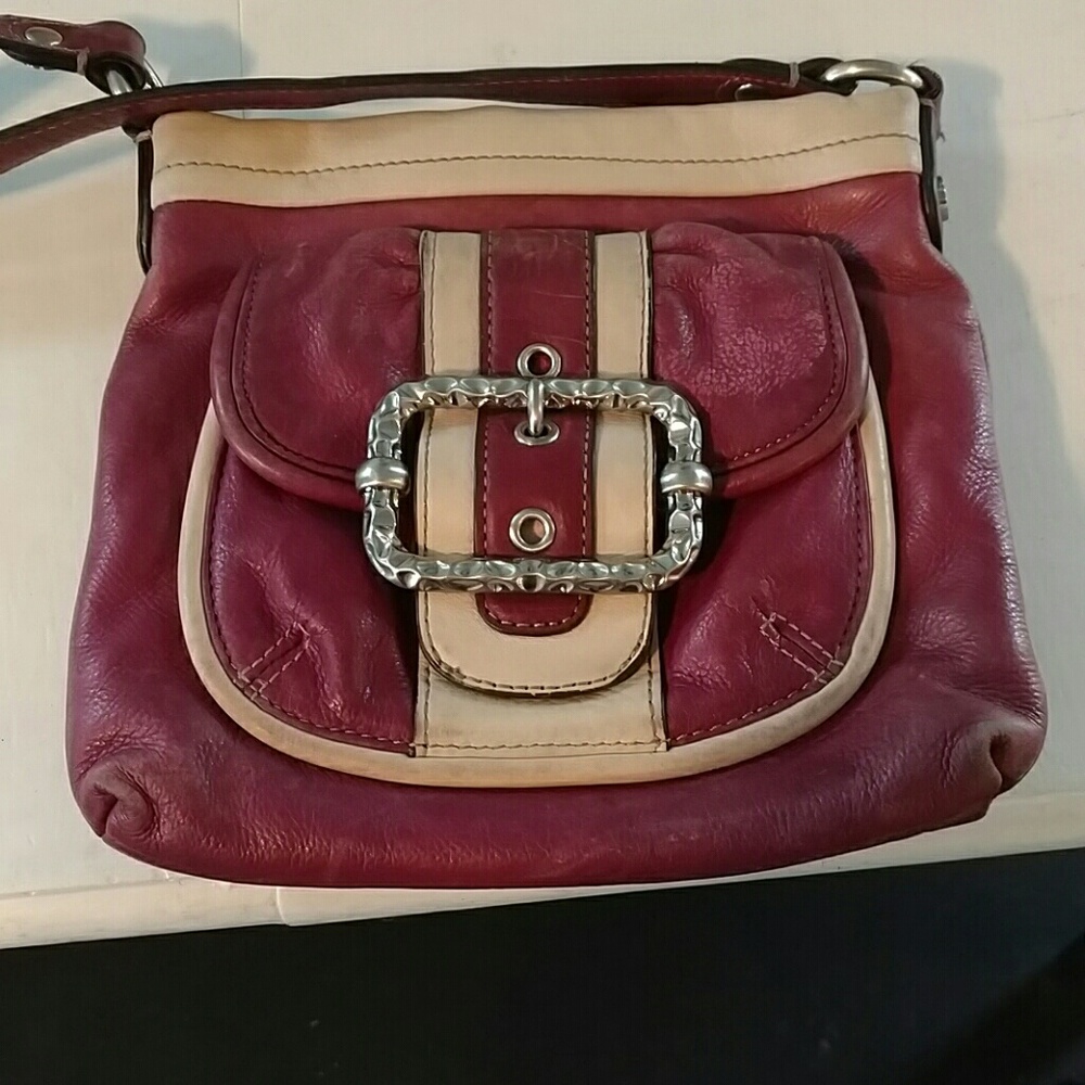 B. Makowsky taupe & beige crossbody leather purse