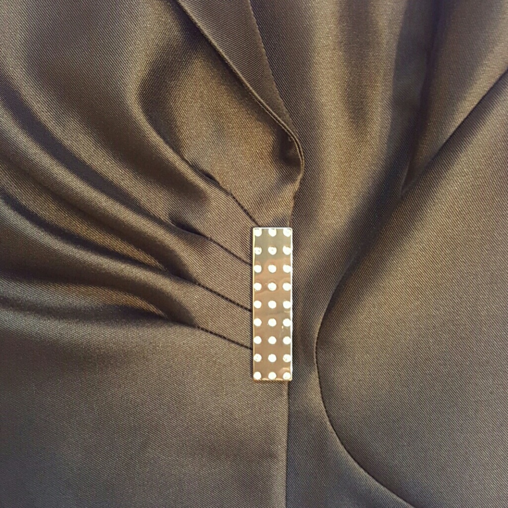 Tahari 2 peice suit - Picture 2 of 3