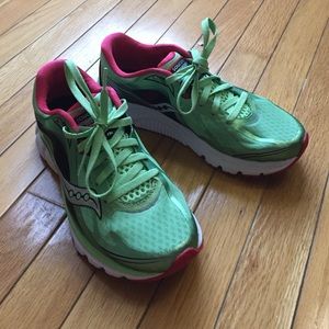 Saucony Kinvara 5 Running Shoes Mint/Cherry