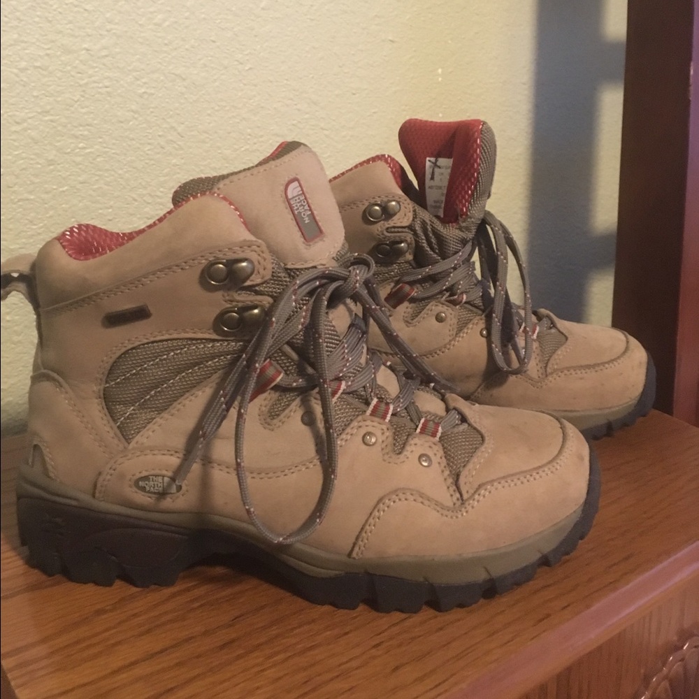 North Face mid Hiking boots