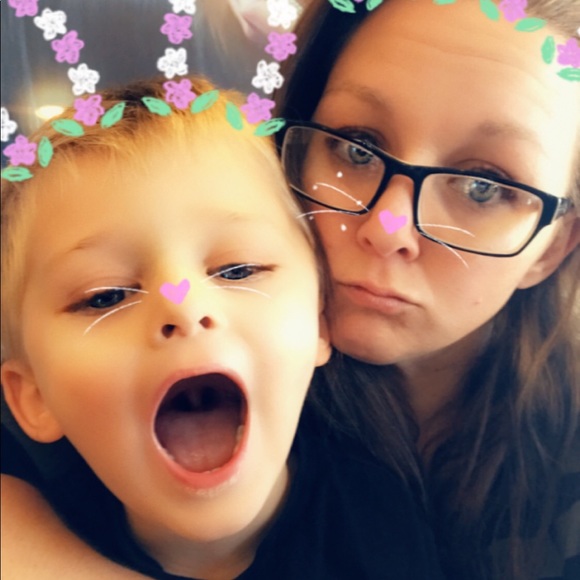 Meet your Posher, Whitney - Picture 4 of 4