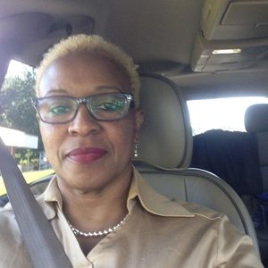 Meet your Posher, Sharon