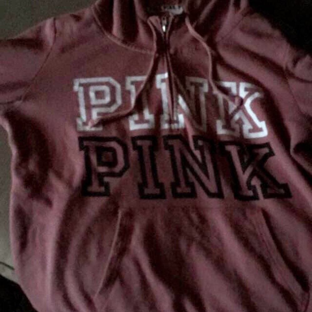 VS HOODIE