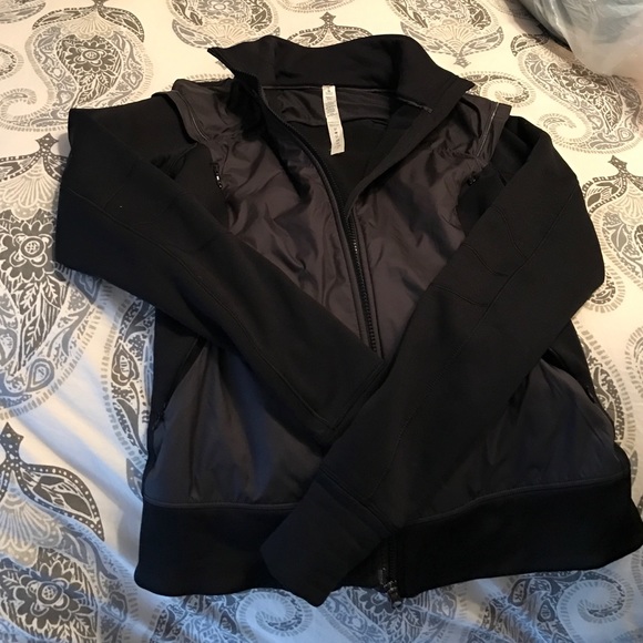 Lululemon Black Jacket size 6 - Picture 1 of 3