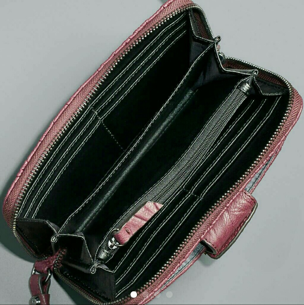 Simply Vera Vera Wang Tailor Wallet - NWT
