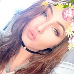 Meet your Posher, Katelyn