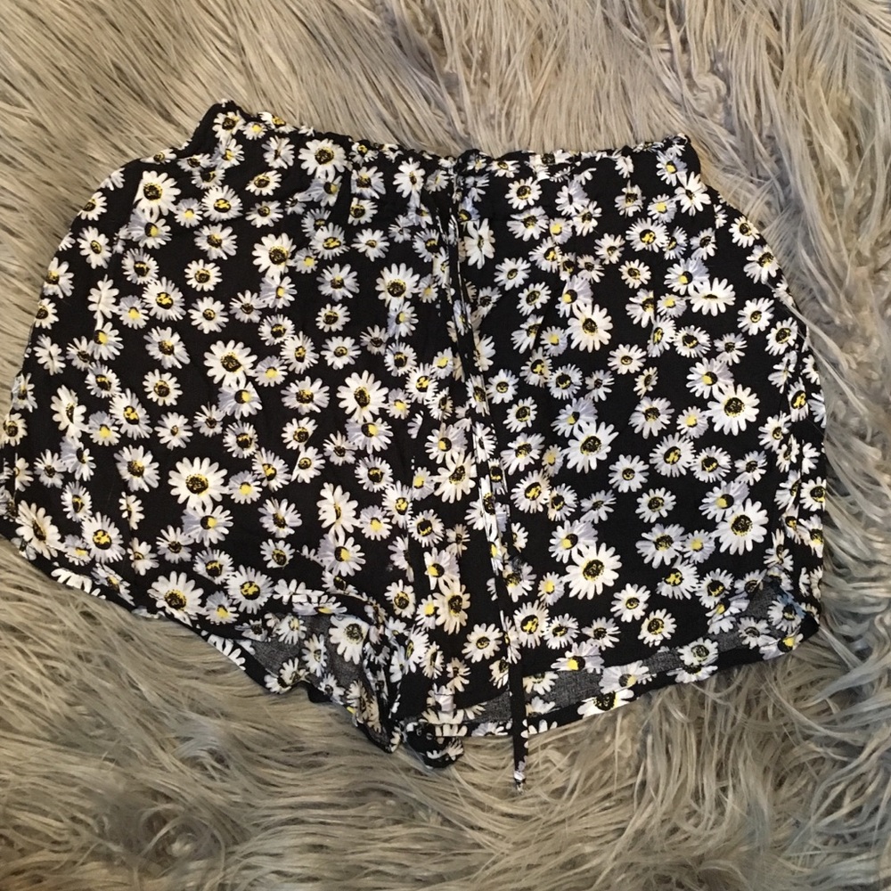 Daisy Soft Shorts