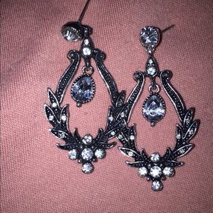 Beautiful dangle earrings ❤
