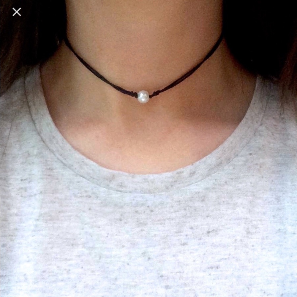 Pearl Necklace / Choker
