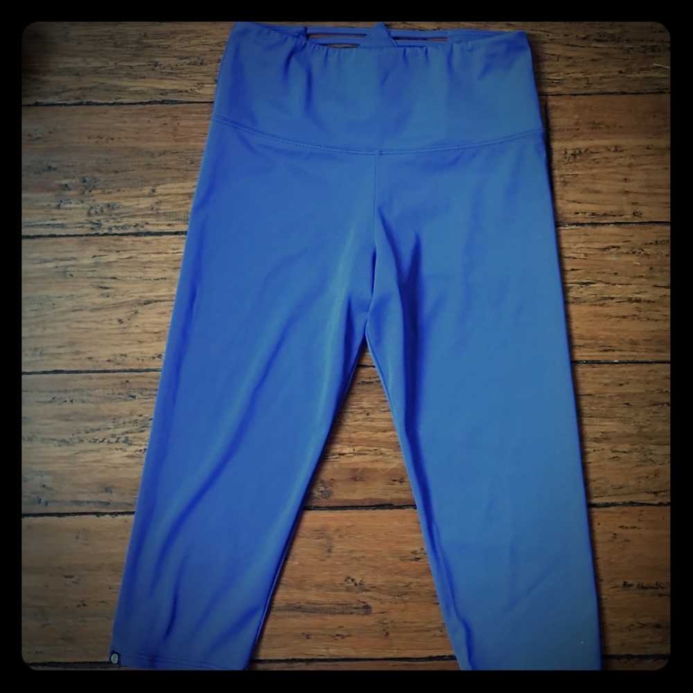 Onzie blue workout leggings
