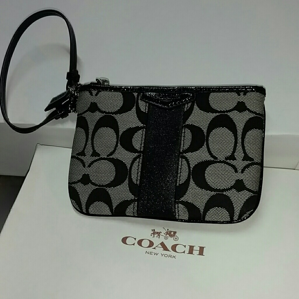 Coach wristlet - new