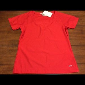 NWT NEW NIKE WOMENS GOLF SHIRT SIZE SMALL