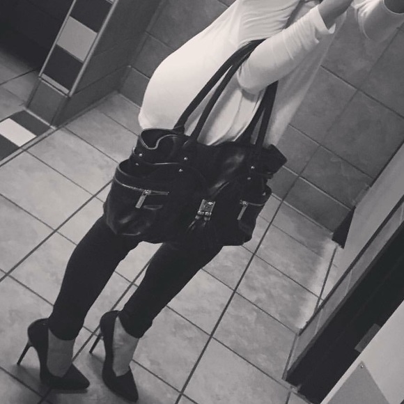 Meet your Posher, Kayla - Picture 1 of 1