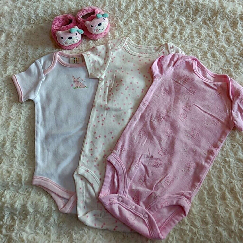 Cute onesies & slippers!